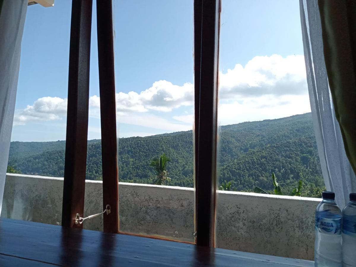 Aris Homestay And Warung Made Munduk Zewnętrze zdjęcie